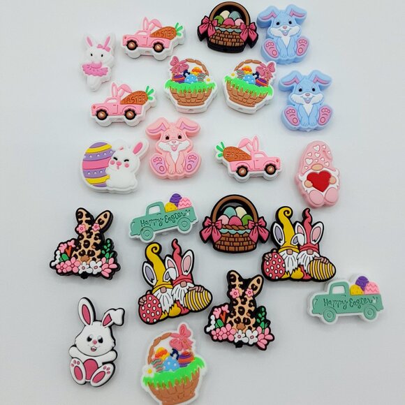 21 piece silicone focal beads lot mostly Easter theme - Picture 3 of 3